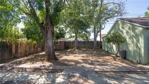 Exterior - 6825 Glacier Dr, Riverside, CA 92506 photo 19 of 19