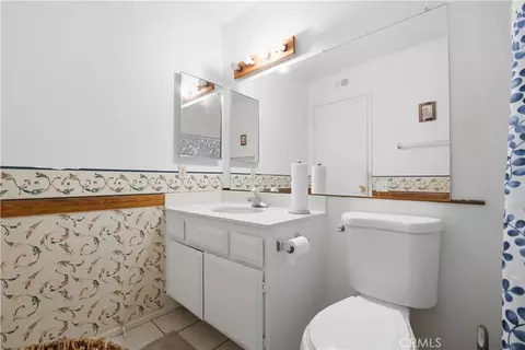 Bath - 1491 Cedarhill Dr, Riverside, CA 92507 photo 1 of 4