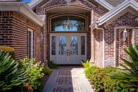 Entry Way - 6872 Chartwell, Riverside, CA 92506 photo 1 of 1