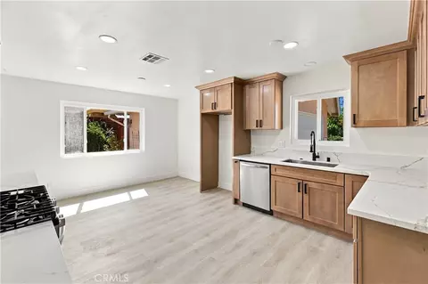 Kitchen - 3970 Mt Vernon, Riverside, CA 92507 photo 3 of 4