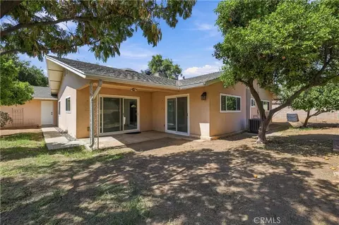 Exterior - 3970 Mt Vernon, Riverside, CA 92507 photo 6 of 9