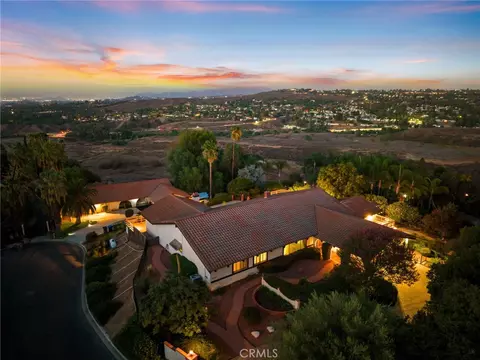 View/Area - 14560 Viewcrest, Riverside, CA 92504 photo 9 of 11