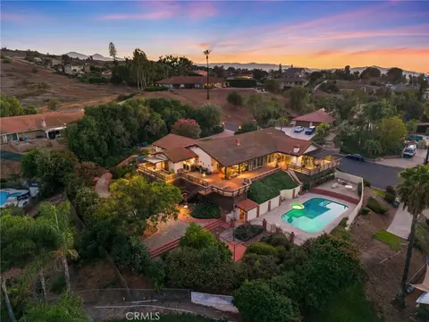 View/Area - 14560 Viewcrest, Riverside, CA 92504 photo 1 of 11
