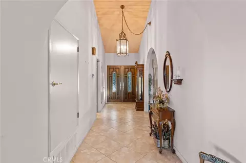 Entry Way - 14560 Viewcrest, Riverside, CA 92504 photo 1 of 3