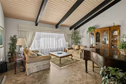 Living - 14560 Viewcrest, Riverside, CA 92504 photo 2 of 7
