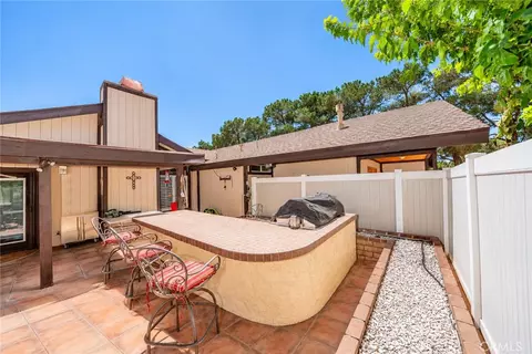 Exterior - 11030 Hickory Ave, Hesperia, CA 92345 photo 14 of 15
