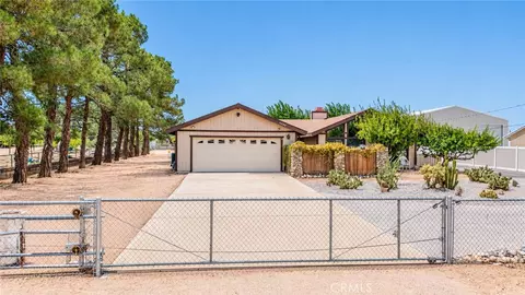 Exterior - 11030 Hickory Ave, Hesperia, CA 92345 photo 15 of 15