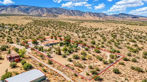 View/Area - 150 Smoke Tree Rd, Pinon Hills, CA 92372 photo 7 of 8