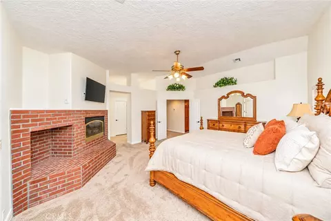 Bedroom - 150 Smoke Tree Rd, Pinon Hills, CA 92372 photo 3 of 6