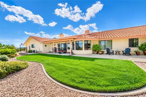 Exterior - 150 Smoke Tree Rd, Pinon Hills, CA 92372 photo 2 of 12