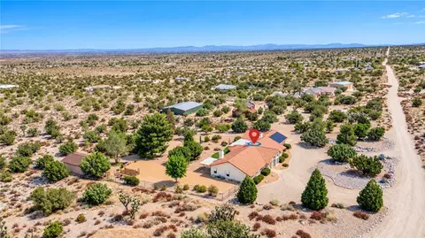 View/Area - 150 Smoke Tree Rd, Pinon Hills, CA 92372 photo 5 of 8