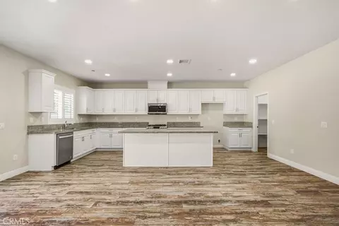 Kitchen - 20972 Center, Riverside, CA 92507 photo 1 of 4