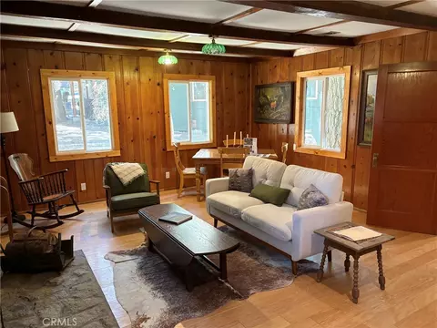 Living - 27917 Squirrel Ln, Lake Arrowhead, CA 92352 photo 2 of 4