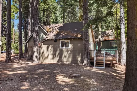Exterior - 27917 Squirrel Ln, Lake Arrowhead, CA 92352 photo 1 of 11