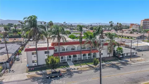 View/Area - 1353 E Devonshire Ave, Hemet, CA 92544 photo 3 of 7