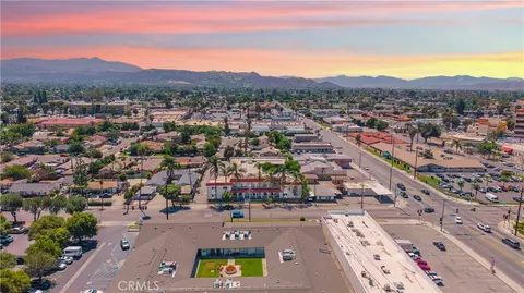 View/Area - 1353 E Devonshire Ave, Hemet, CA 92544 photo 2 of 7