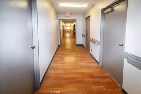 Entry Way - 1353 E Devonshire Ave, Hemet, CA 92544 photo 2 of 3