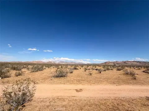 0 Flint, Apple Valley, CA 92307 photo 2