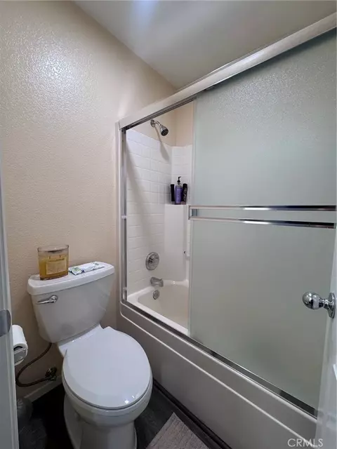 Bath - 14842 Fox Ridge Dr, Fontana, CA 92336 photo 7 of 7
