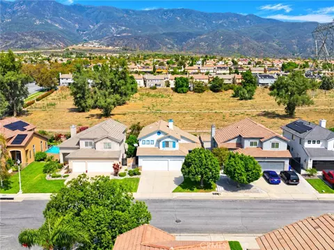 View/Area - 14842 Fox Ridge Dr, Fontana, CA 92336 photo 13 of 14