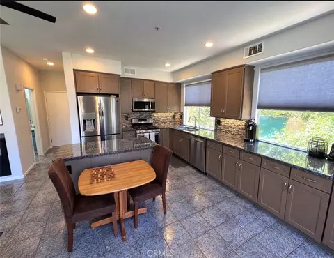 Kitchen - 14842 Fox Ridge Dr, Fontana, CA 92336 photo 1 of 6