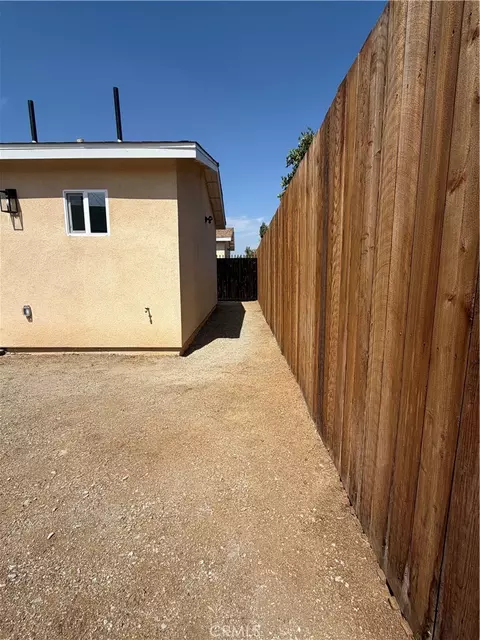 Exterior - 5875 Challen Ave, Riverside, CA 92503 photo 6 of 7
