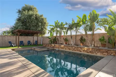 6577 Coyote Trail Ln, Eastvale, CA 92880