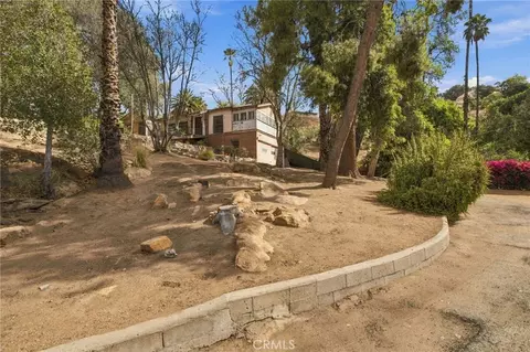 Exterior - 6100 Pachappa Dr, Riverside, CA 92506 photo 3 of 16