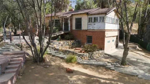 Exterior - 6100 Pachappa Dr, Riverside, CA 92506 photo 7 of 16
