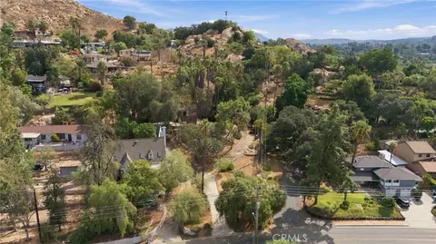 View/Area - 6100 Pachappa Dr, Riverside, CA 92506 photo 1 of 5