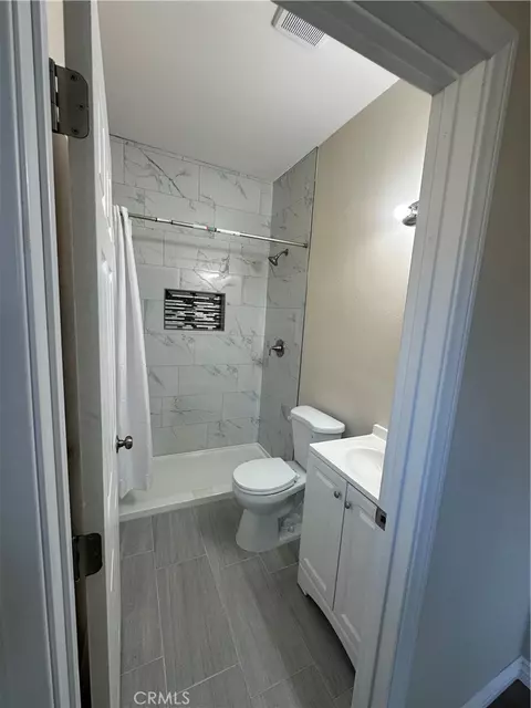 Bath - 261 Kendall Ave, San Bernardino, CA 92410 photo 1 of 2