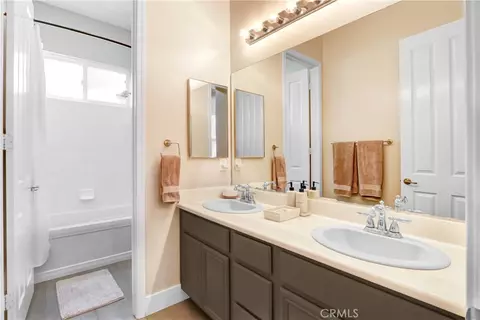 Bath - 36220 Eagle, Beaumont, CA 92223 photo 1 of 2
