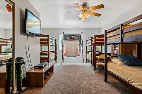 Bedroom - 919 Venus Way, Crestline, CA 92325 photo 9 of 10
