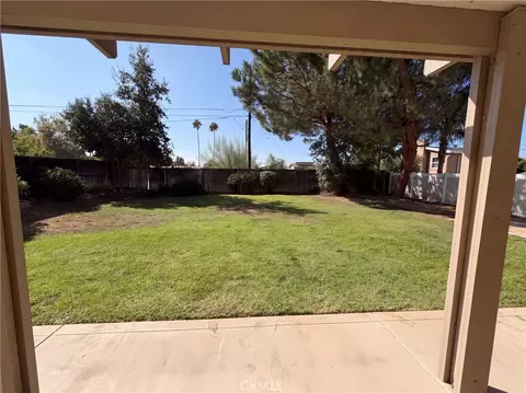 Exterior - 33825 Glenoaks, Yucaipa, CA 92399 photo 5 of 5