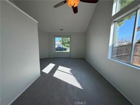 Living - 33825 Glenoaks, Yucaipa, CA 92399 photo 1 of 4