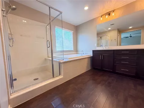 Bath - 45118 Morgan Hts, Temecula, CA 92592 photo 4 of 11