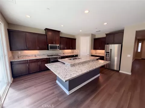 Kitchen - 45118 Morgan Hts, Temecula, CA 92592 photo 1 of 6