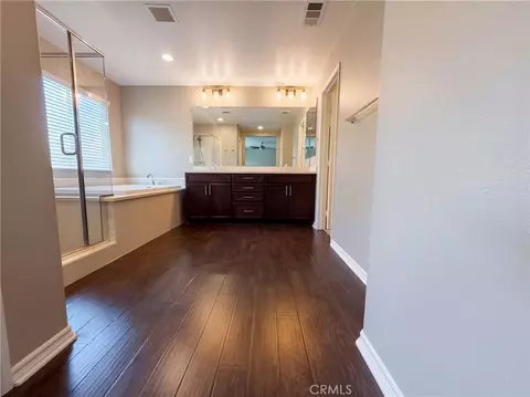 Bath - 45118 Morgan Hts, Temecula, CA 92592 photo 2 of 11