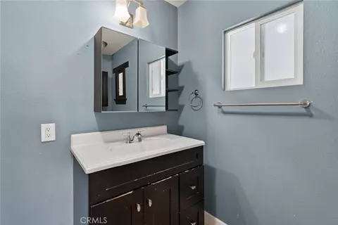Bath - 4290 Highland, Riverside, CA 92506 photo 3 of 3