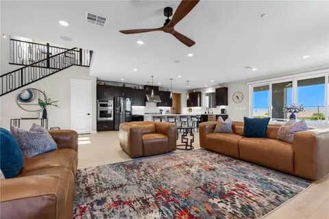 Living - 1055 Vista Ct, Riverside, CA 92506 photo 2 of 2