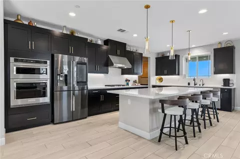 Kitchen - 1055 Vista Ct, Riverside, CA 92506 photo 3 of 7