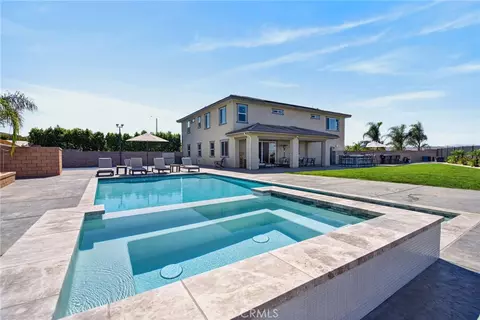 Exterior - 1055 Vista Ct, Riverside, CA 92506 photo 17 of 27