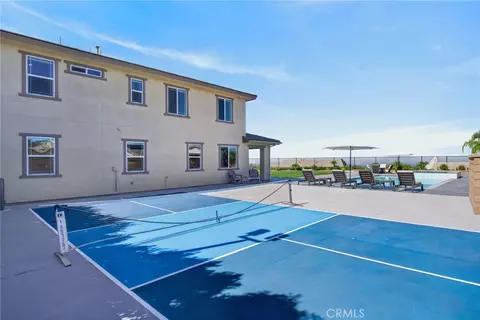 Exterior - 1055 Vista Ct, Riverside, CA 92506 photo 15 of 27