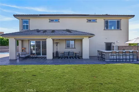 Exterior - 1055 Vista Ct, Riverside, CA 92506 photo 19 of 27