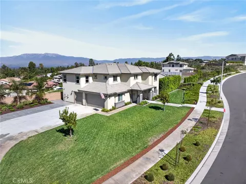 View/Area - 1055 Vista Ct, Riverside, CA 92506 photo 2 of 5