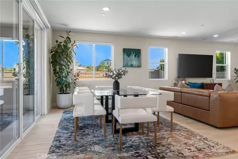 Dining - 1055 Vista Ct, Riverside, CA 92506 photo 2 of 2