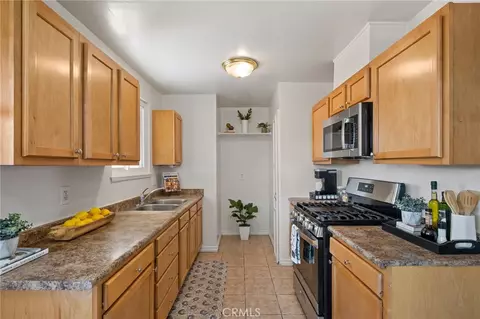 Kitchen - 4156 Heidi, Riverside, CA 92504 photo 2 of 4