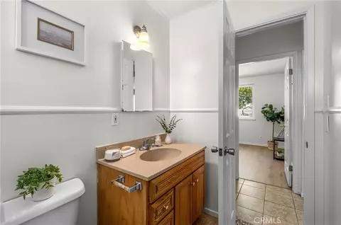 Bath - 4156 Heidi, Riverside, CA 92504 photo 2 of 3