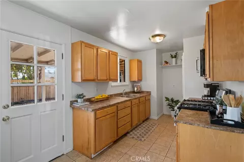 Kitchen - 4156 Heidi, Riverside, CA 92504 photo 1 of 4