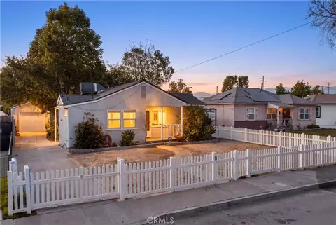 1617 N Gordon Ct, Pomona, CA 91768